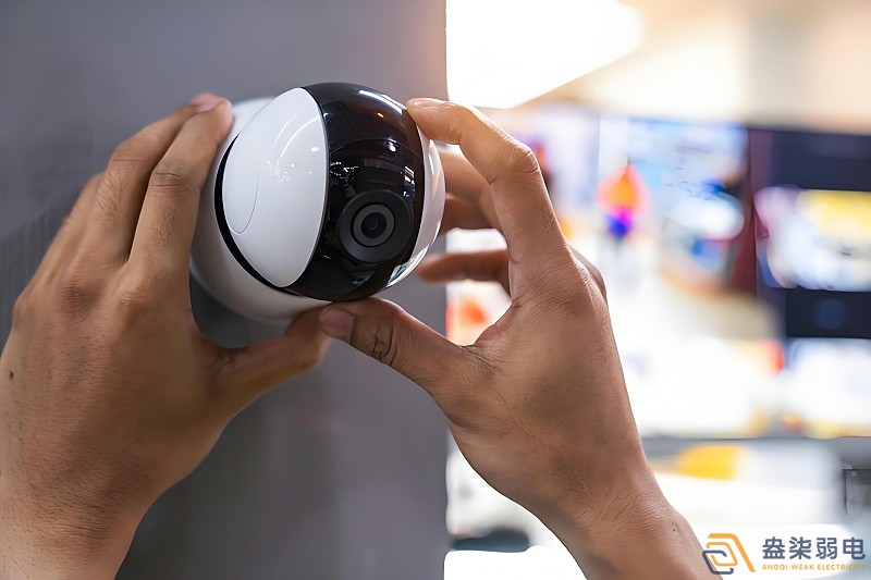 智能安防時(shí)代商鋪的監(jiān)控系統(tǒng)該如何升級(jí)？