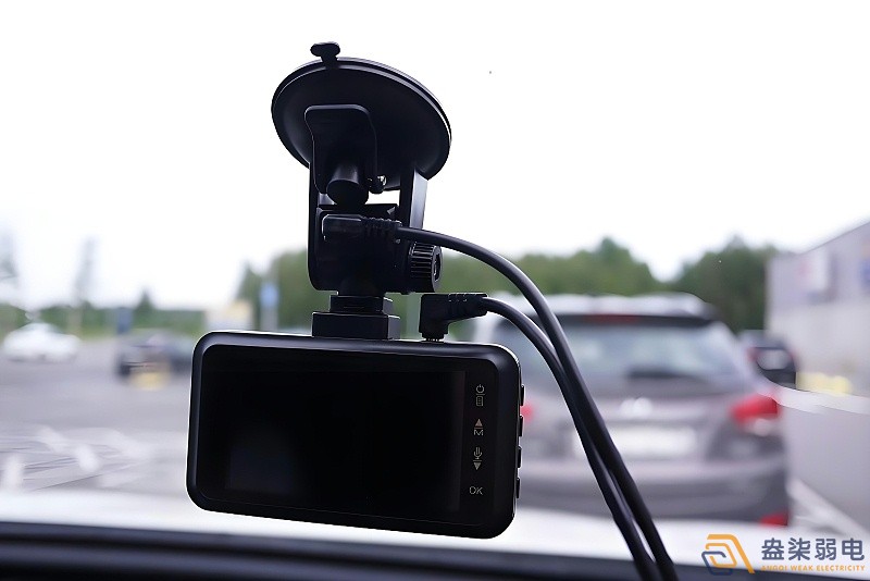 如何選擇常見的車載安防監控攝像頭？